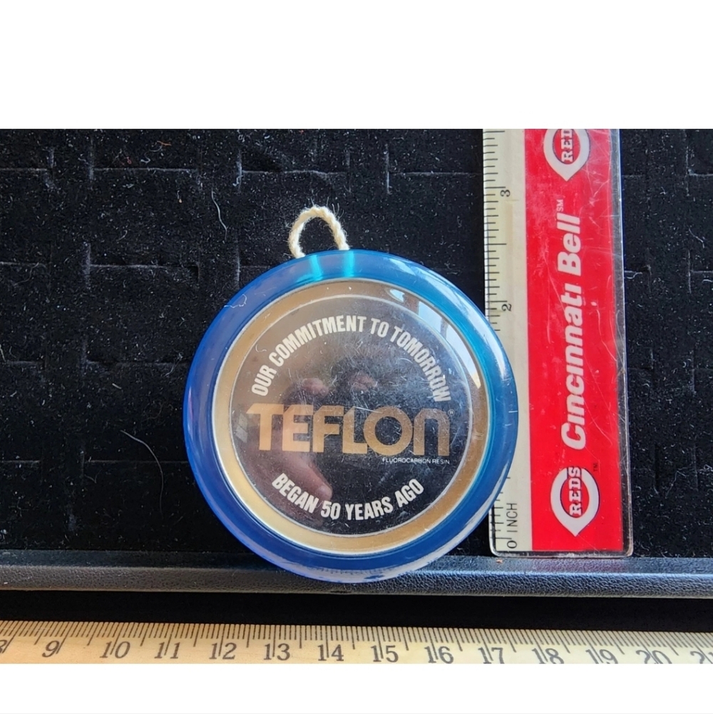 Vintage Dupont Washington Works Teflon Child's Advertising Yo-Yo